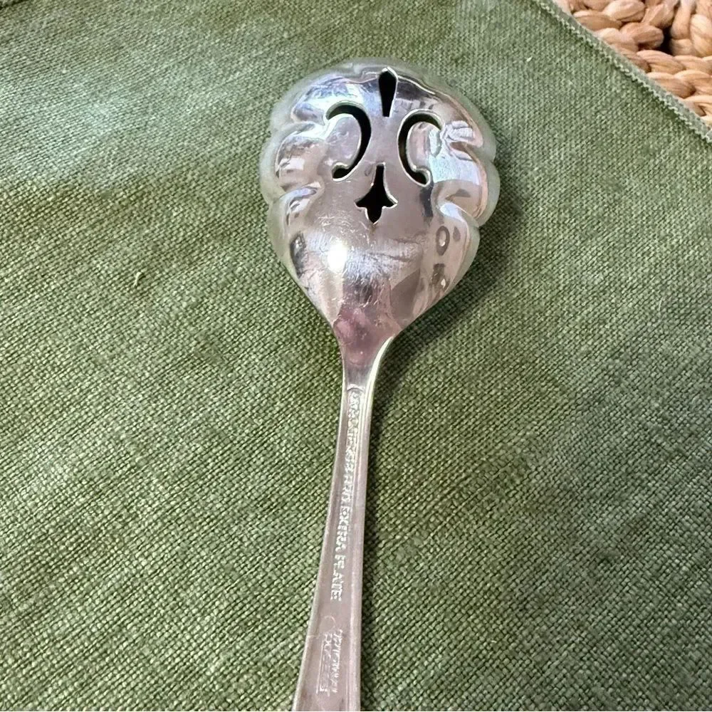 Vintage Rogers & Bro. Original Rogers Extra Plate Royal Manor Slotted Spoon